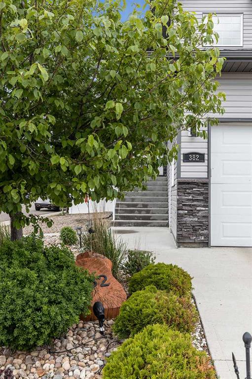 Picture for 382 Sterling Crescent SE