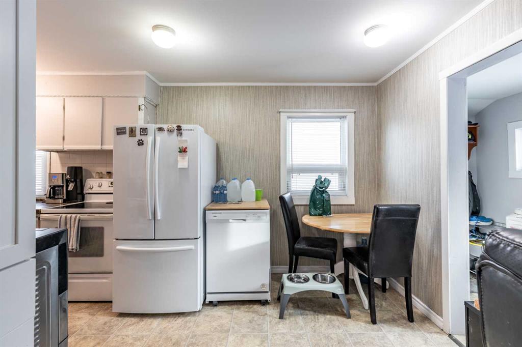 Picture for 50 9 Street SE