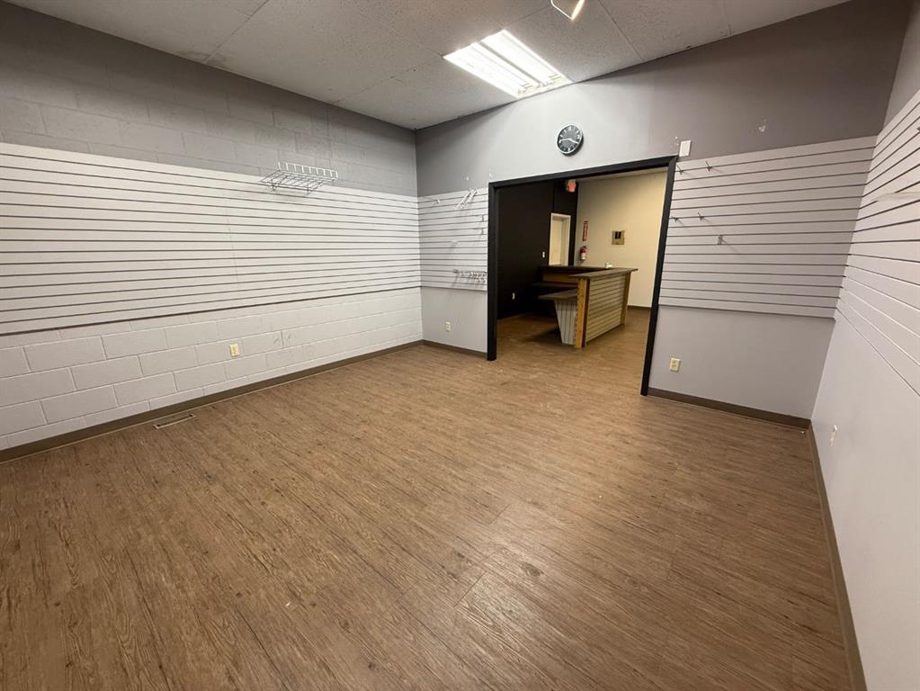 Picture for B, 646 South Railway Street SE