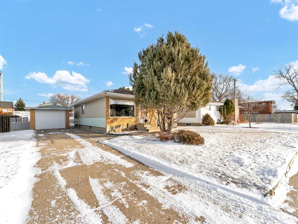 Picture for 763 Bassett Crescent NW