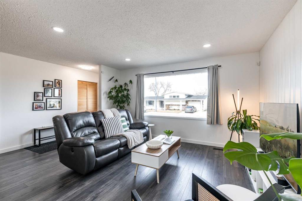 Picture for 2155 24 Street SE