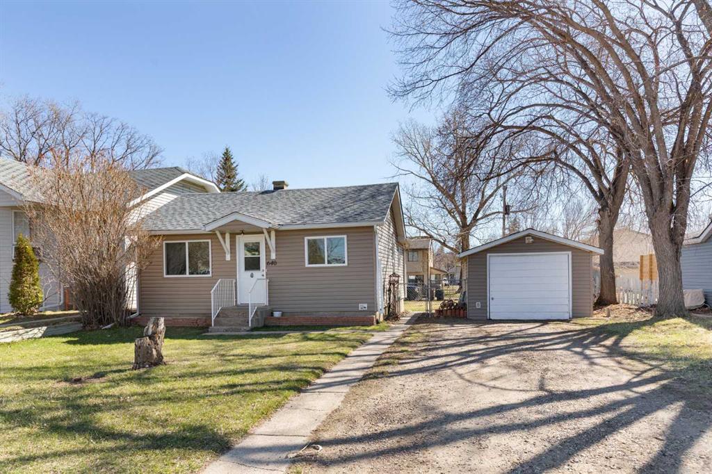 Picture for 640 Centre Street 