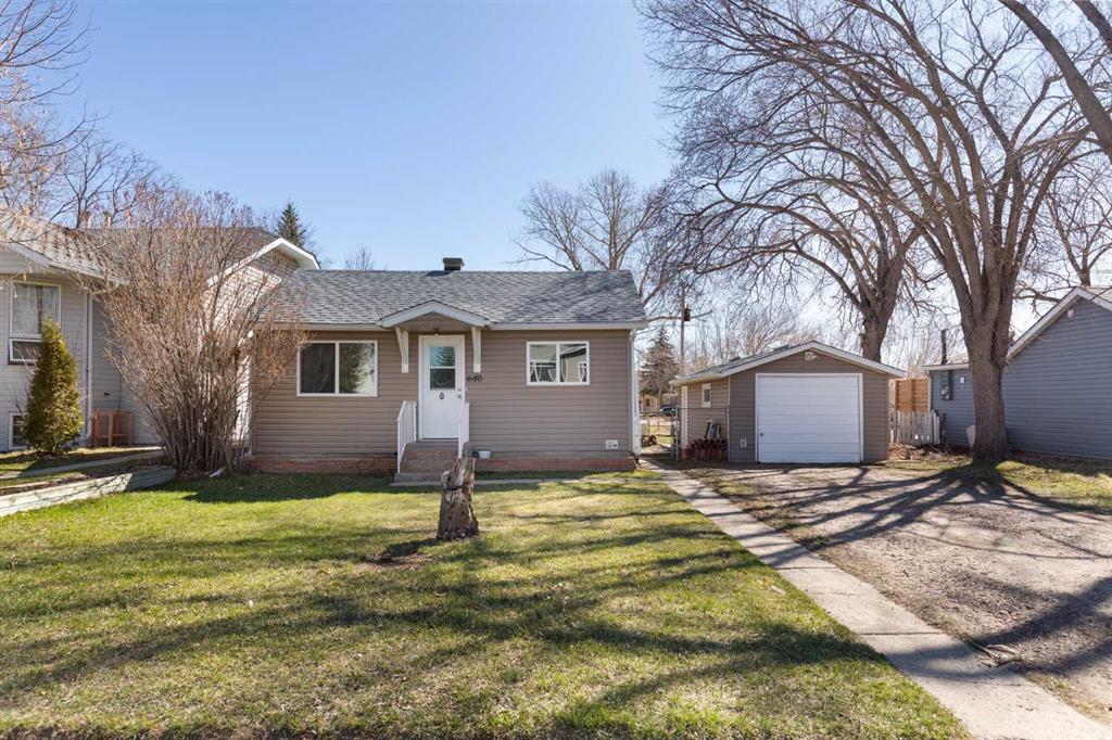 Picture for 640 Centre Street 