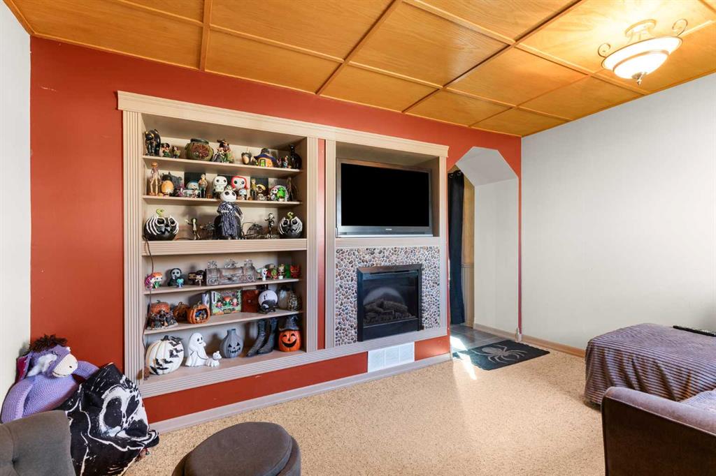 Picture for 640 Centre Street 