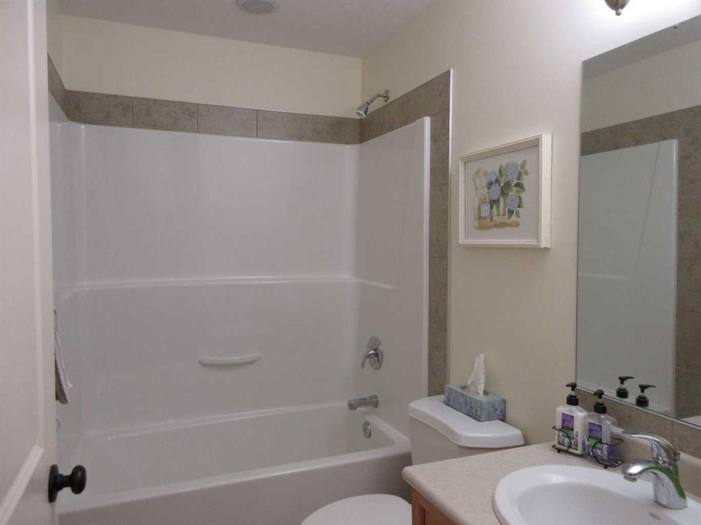 Picture for 122 Chartwell Place SE