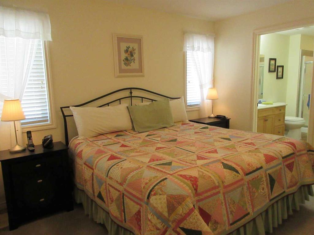 Picture for 122 Chartwell Place SE