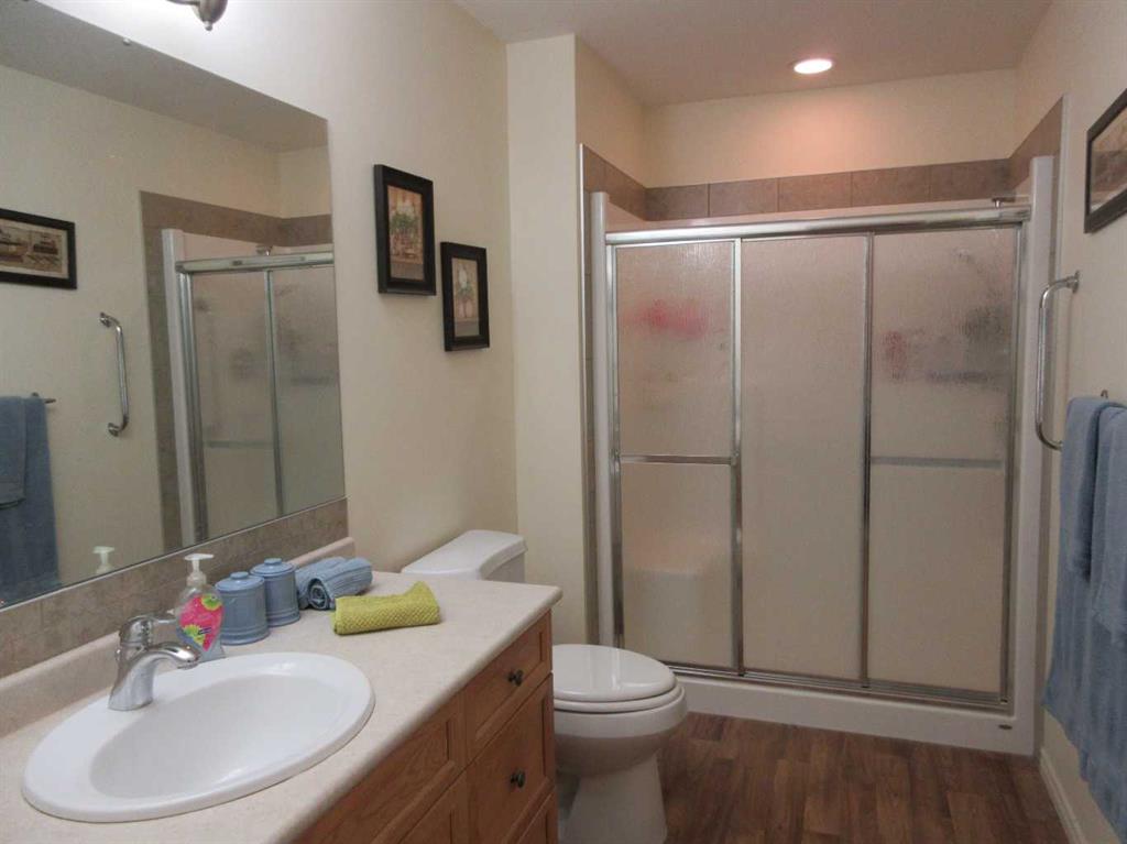 Picture for 122 Chartwell Place SE