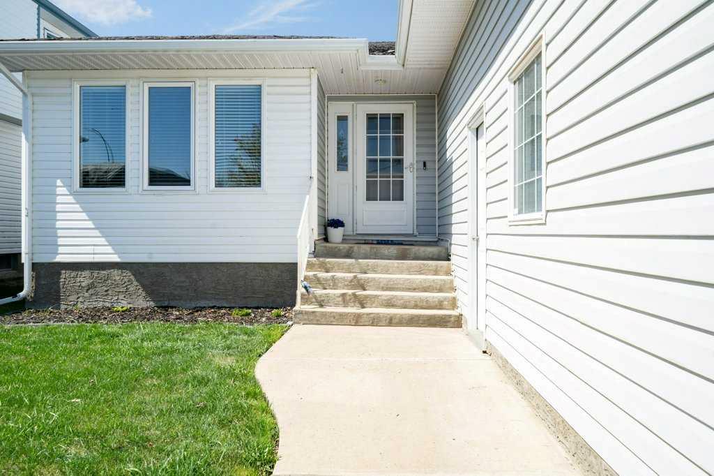 Picture for 46 Sage Close SE