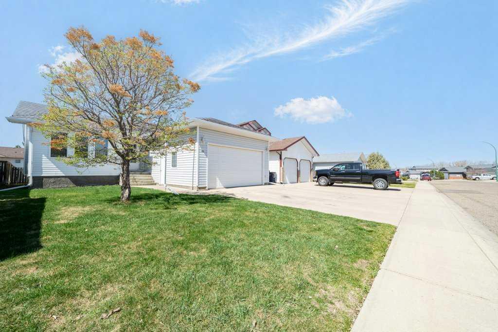 Picture for 46 Sage Close SE