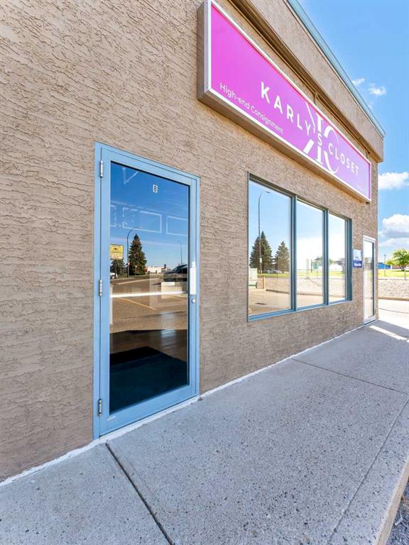 Picture for 8, 3295 Dunmore Road SE