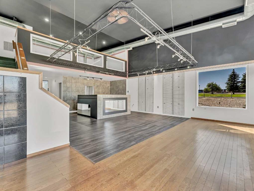 Picture for 8, 3295 Dunmore Road SE