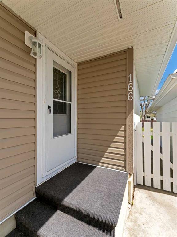 Picture for 166 Mitchell Crescent NW