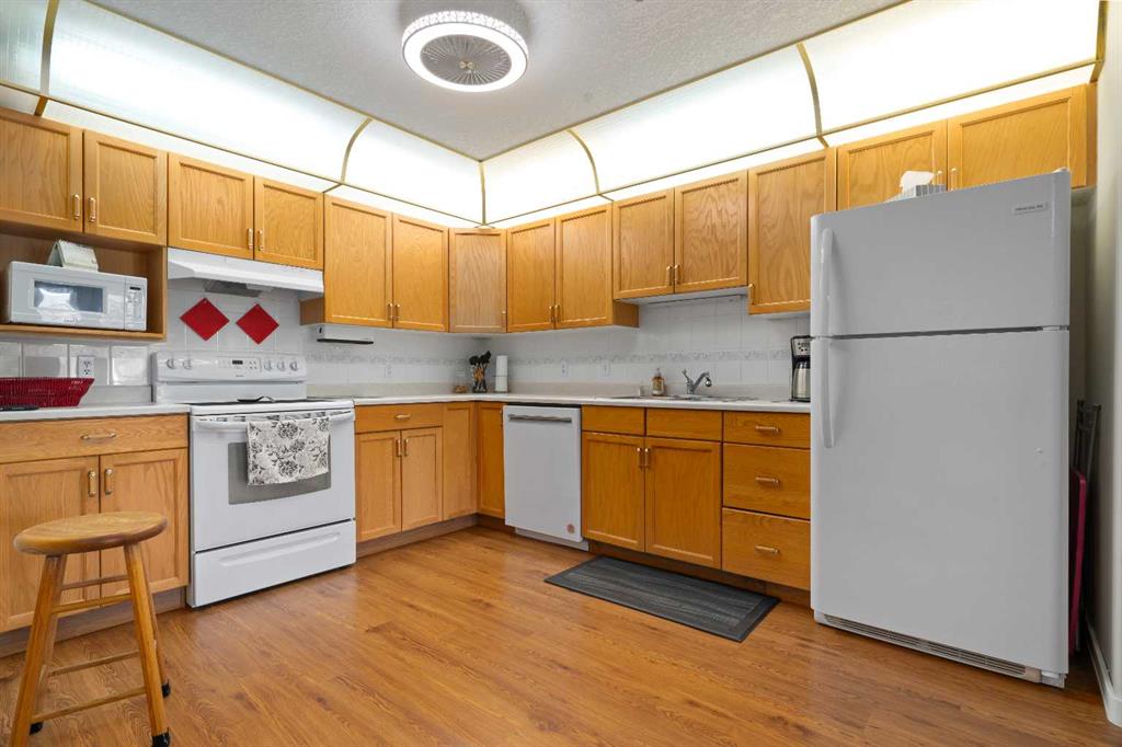 Picture for 214, 1535 Southview Drive SE