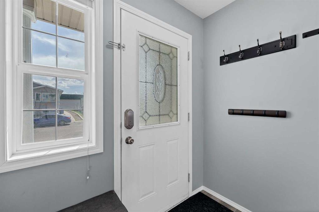 Picture for 16 Sierra Avenue SW