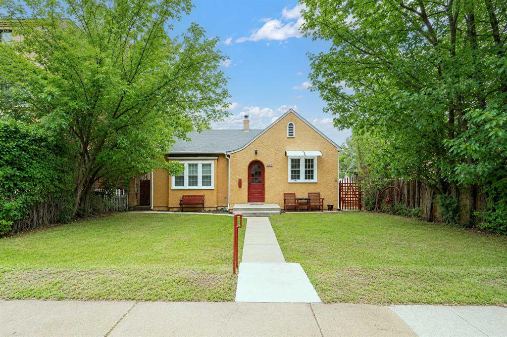 Picture for 260 2 Street SE