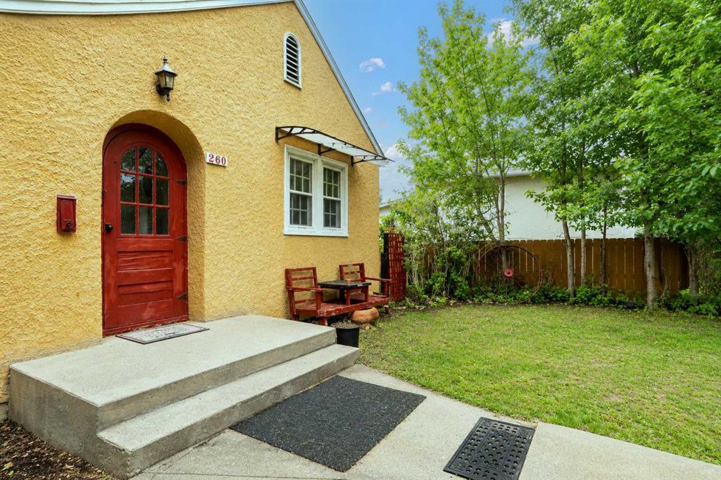 Picture for 260 2 Street SE
