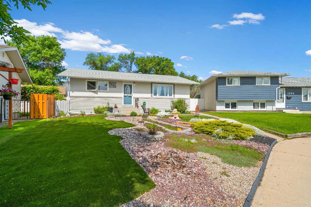 Picture for 1296 Crockford Crescent NW