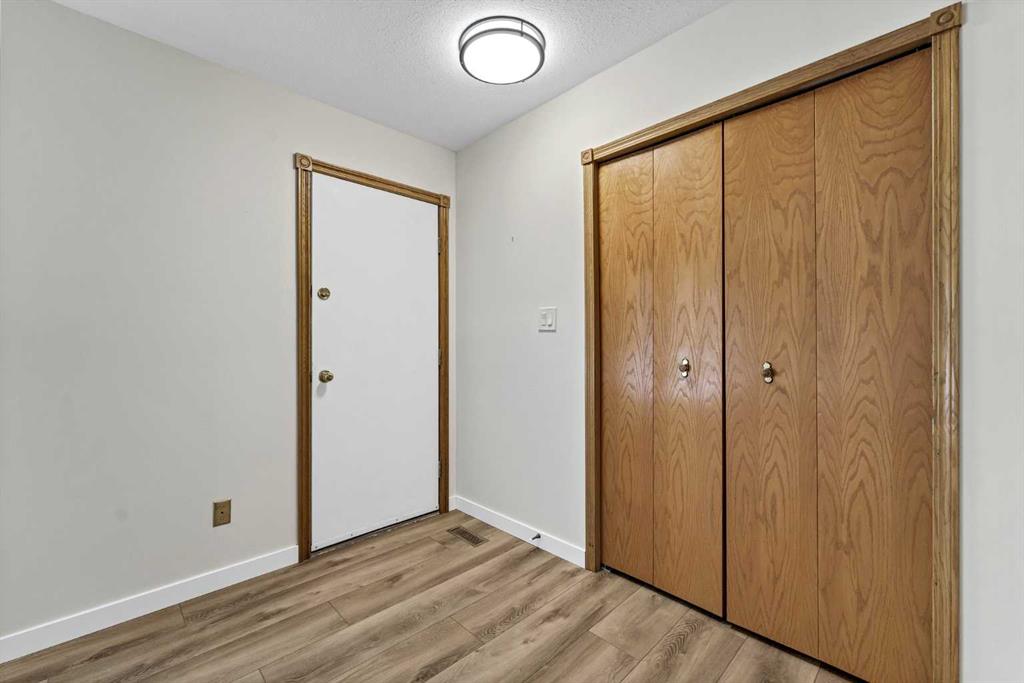 Picture for 73 Clark Crescent SE