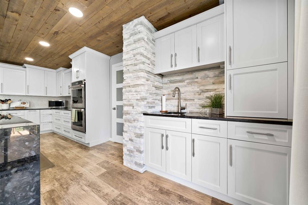 Picture for 32 Carter Crescent SE https://www.cirrealty.ca/reb/mhreb/6/A2266596_12.jpg
