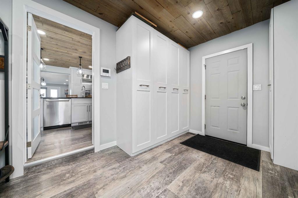 Picture for 32 Carter Crescent SE https://www.cirrealty.ca/reb/mhreb/6/A2266596_16.jpg