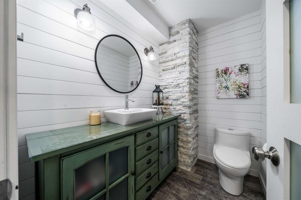 Picture for 32 Carter Crescent SE https://www.cirrealty.ca/reb/mhreb/6/A2266596_22.jpg
