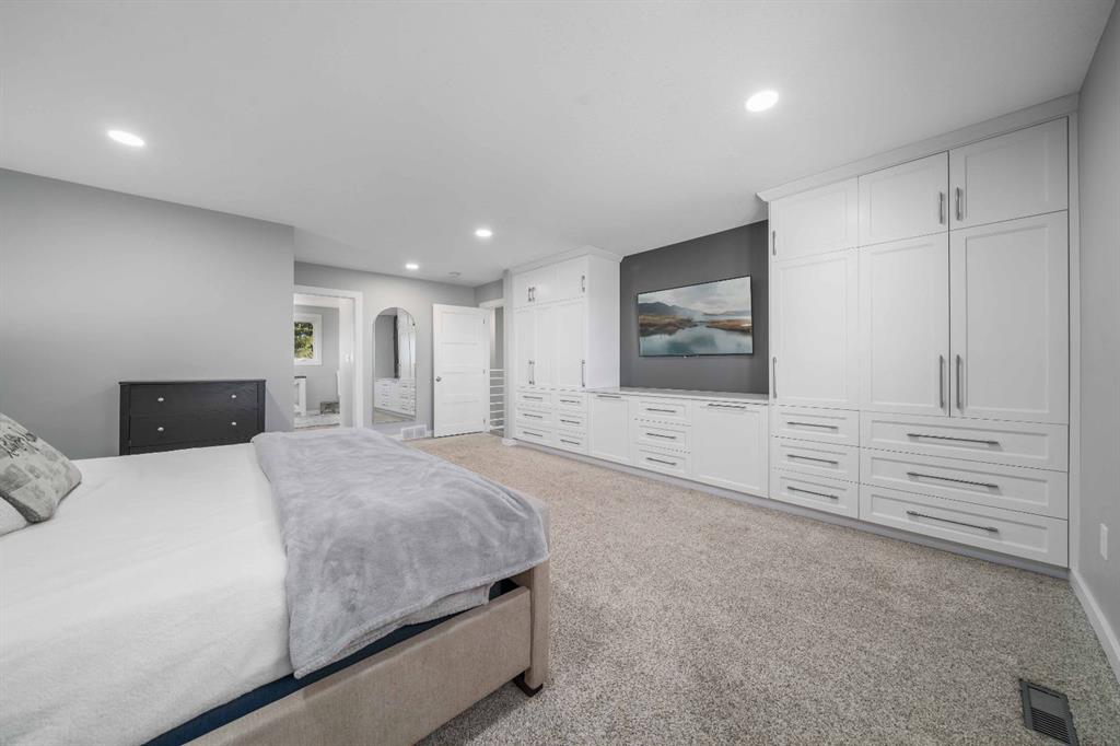 Picture for 32 Carter Crescent SE https://www.cirrealty.ca/reb/mhreb/6/A2266596_25.jpg