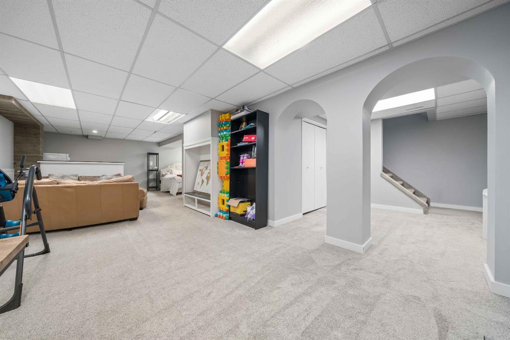 Picture for 32 Carter Crescent SE https://www.cirrealty.ca/reb/mhreb/6/A2266596_35.jpg