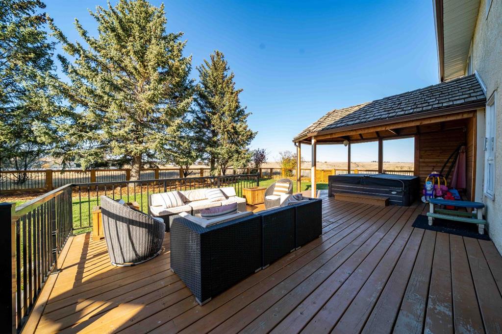 Picture for 32 Carter Crescent SE https://www.cirrealty.ca/reb/mhreb/6/A2266596_37.jpg
