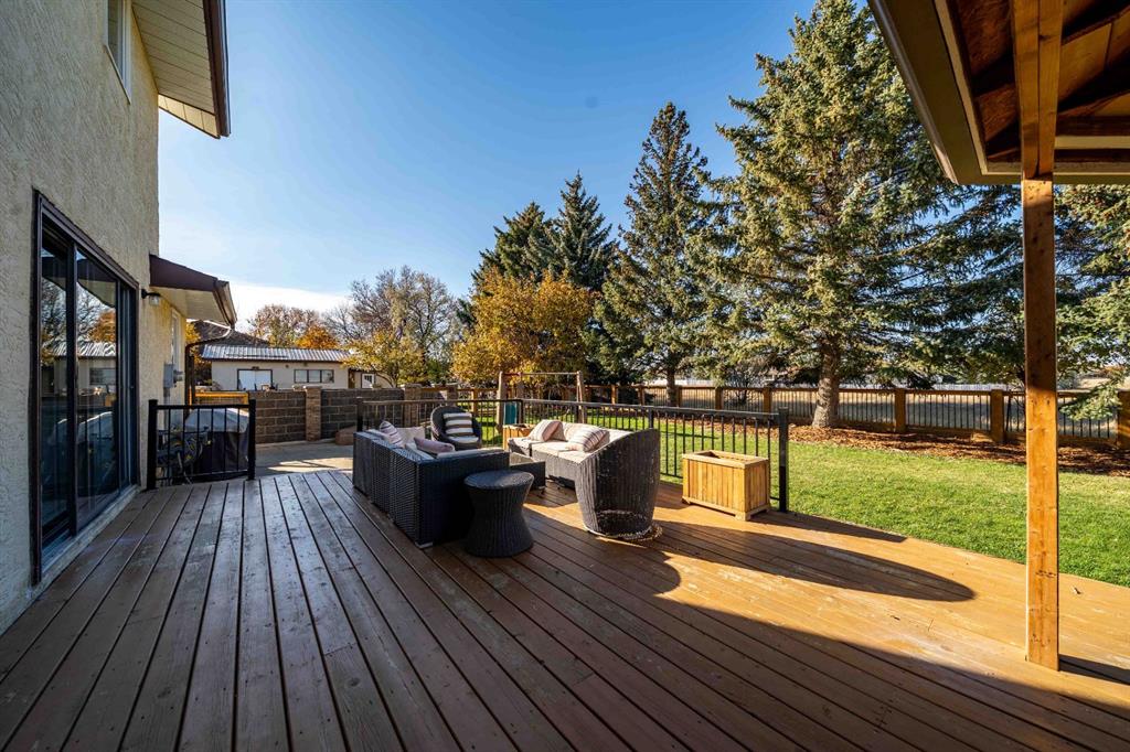 Picture for 32 Carter Crescent SE https://www.cirrealty.ca/reb/mhreb/6/A2266596_40.jpg