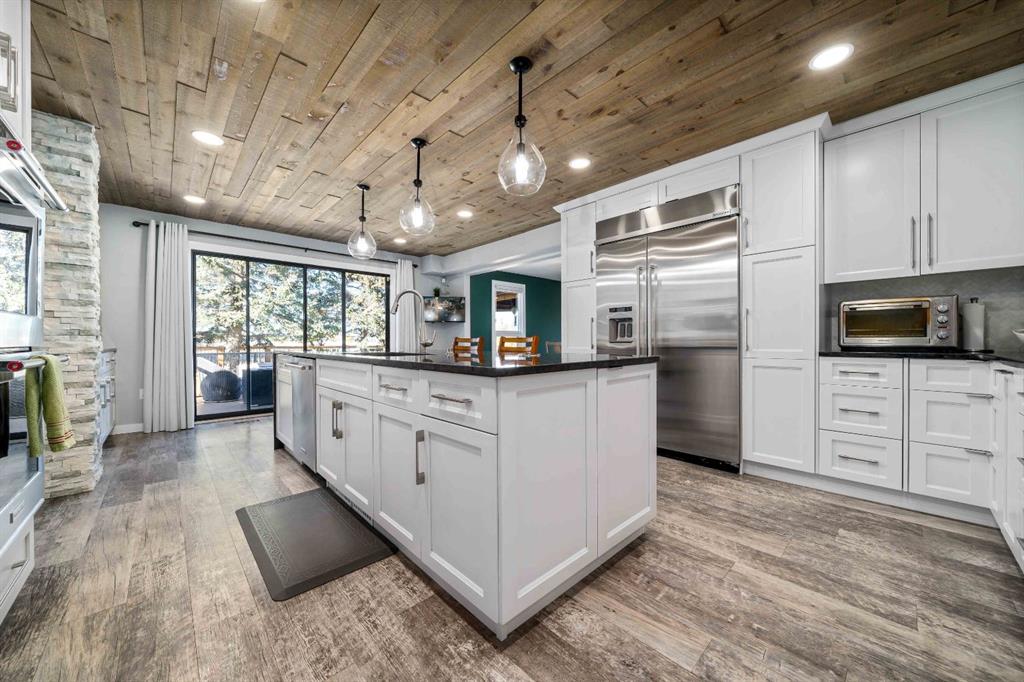 Picture for 32 Carter Crescent SE https://www.cirrealty.ca/reb/mhreb/6/A2266596_9.jpg