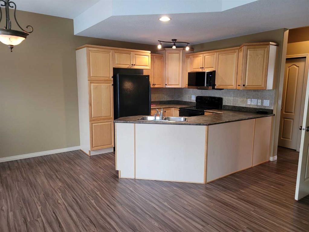 Picture for 352 Washington Way 