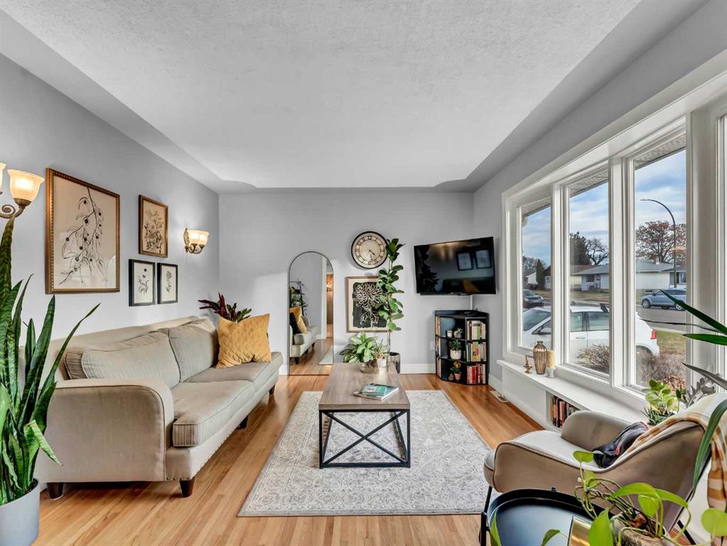 Picture for 136 14 Street NW