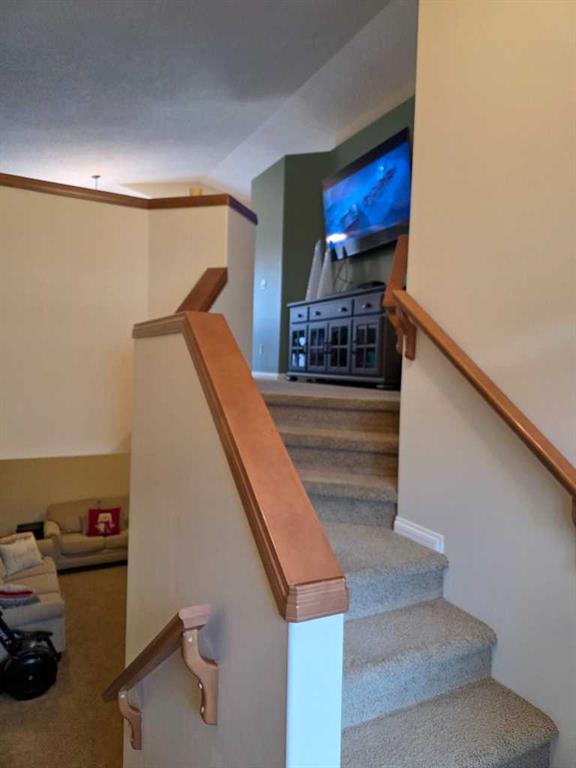 Picture for 46 Terrace View NE