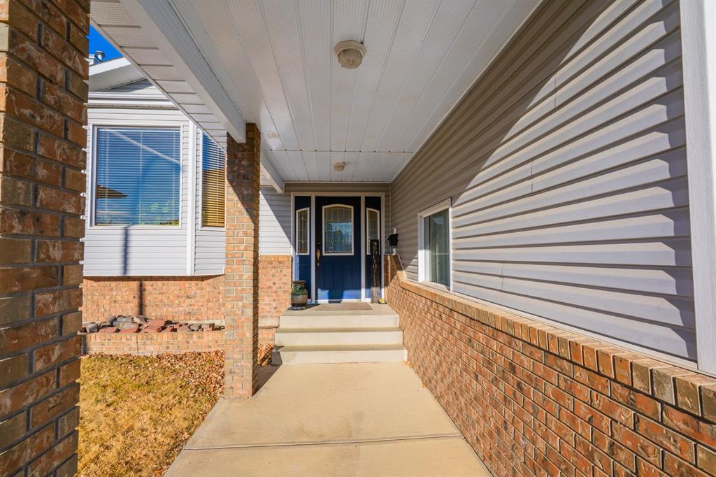 Picture for 136 Palliser Way NE