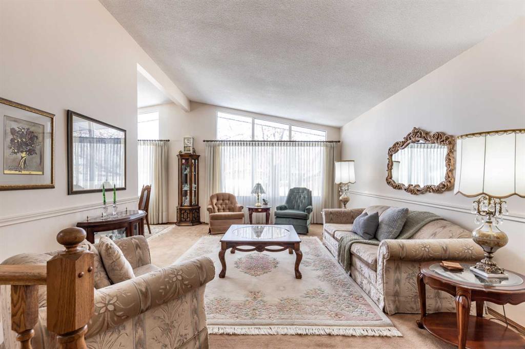 Picture for 324 Mitchell Crescent NW