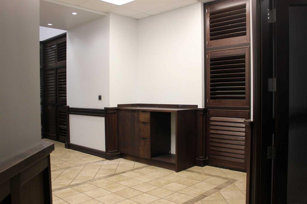 Picture for 104 and 105, 2201 Box Springs Boulevard NW