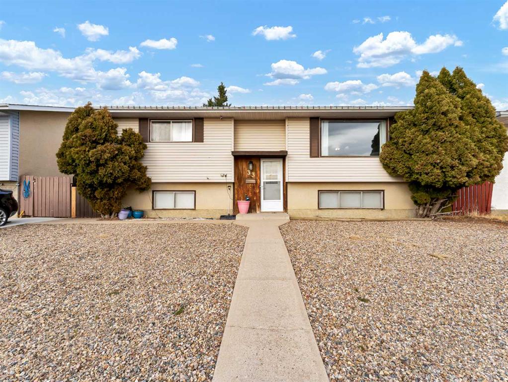 Picture for 33 Ross Glen Road SE