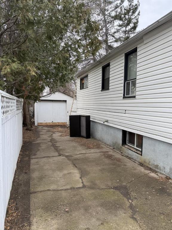 Picture for 319 7 Street SE