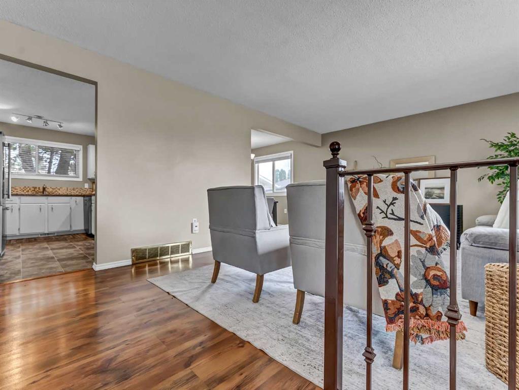 Picture for 94 Milne Place SE