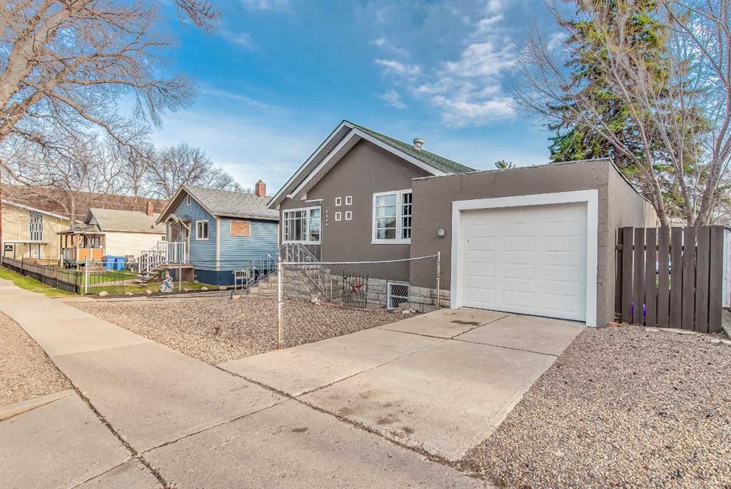 Picture for 1061 Queen Street SE