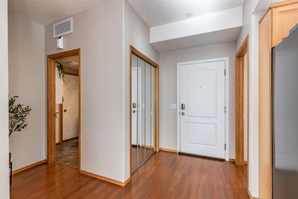 Picture for 413, 29 River Ridge Drive NW