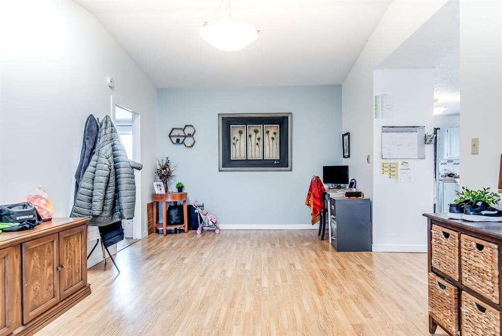 Picture for 902 Range Road 65  