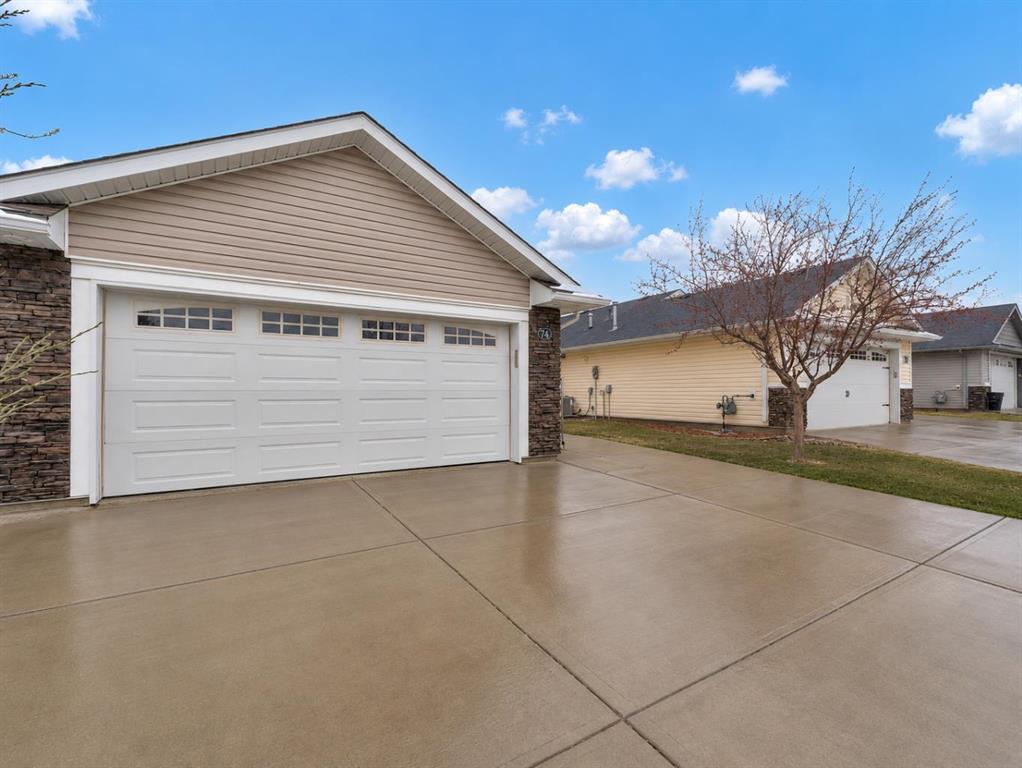 Picture for 74 Chartwell Place SE