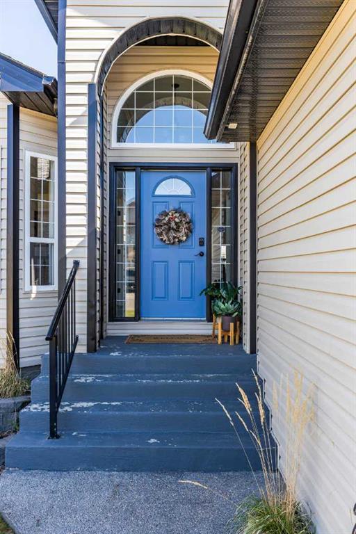 Picture for 27 Somerset Crescent SE
