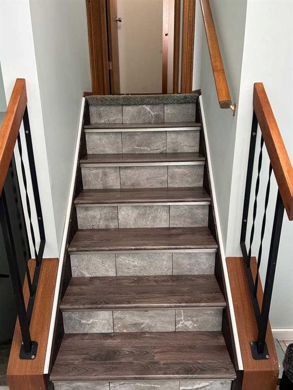 Picture for 35 Strong Avenue SE