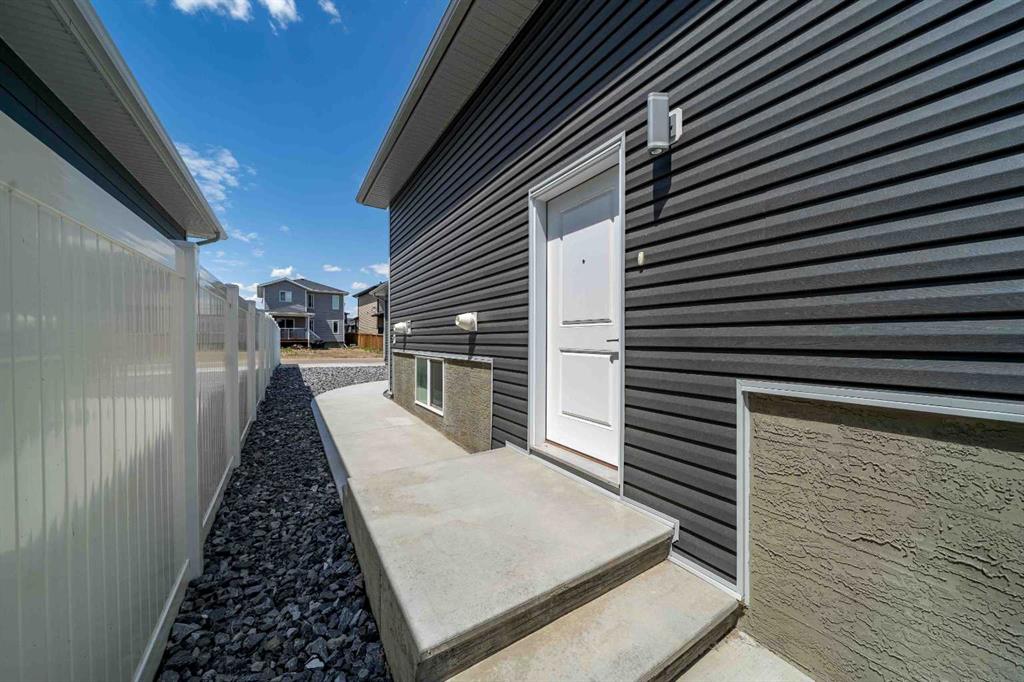 Picture for 120 Somerside Road SE