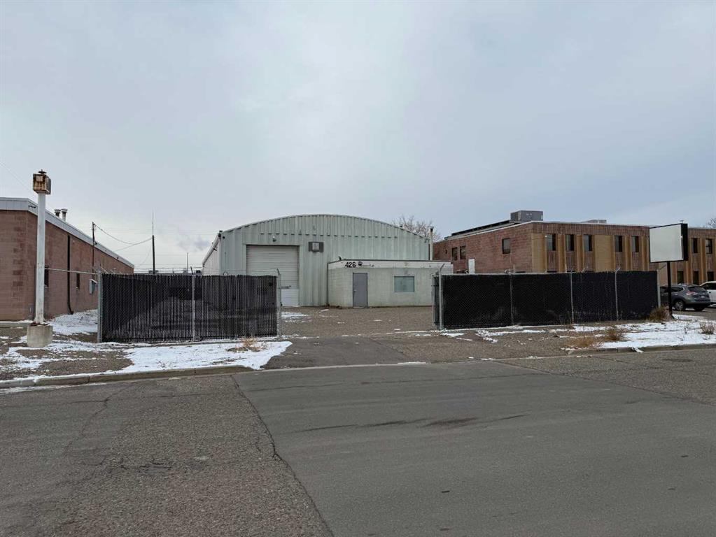 Picture for 426 10 Street N