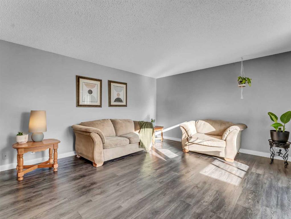 Picture for 114 Centennial Park Crescent E