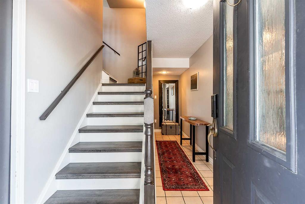 Picture for 1168 16 Street NE