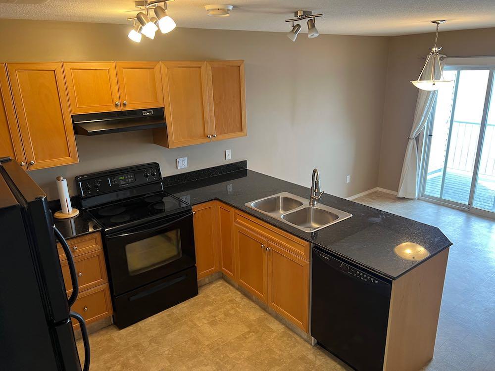 Picture for 178 Northlands Pointe NE